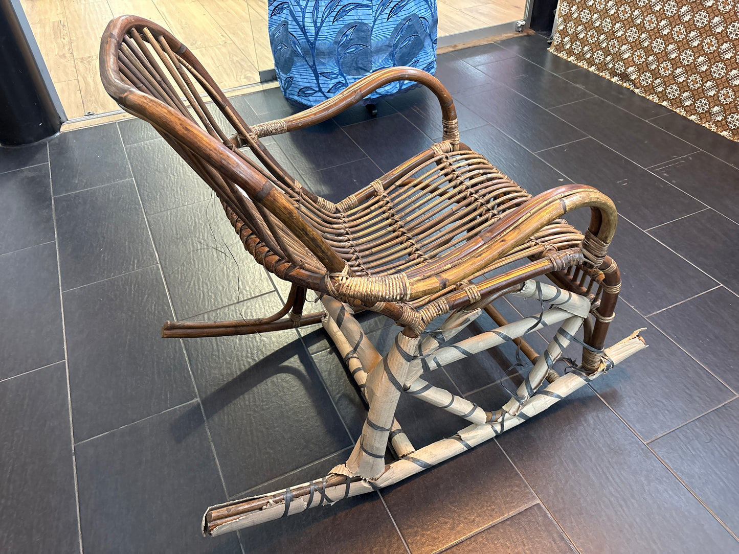 Unieke schommelstoel